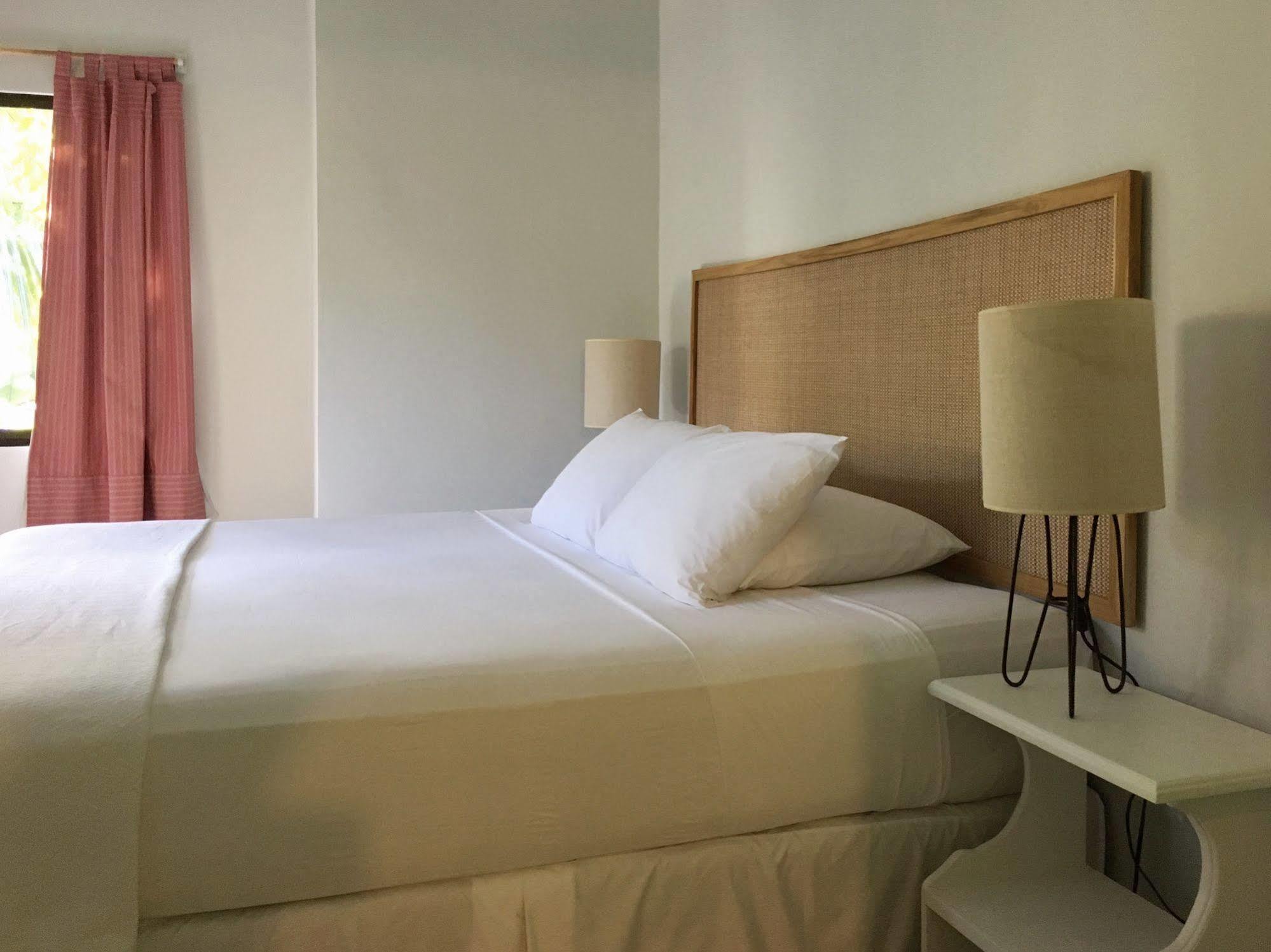 נוסארה Harbor Reef Hotel מראה חיצוני תמונה
